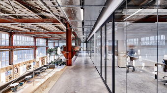 創(chuàng)新動(dòng)力工廠 舊電廠改造為綜合創(chuàng)意樓的辦公設(shè)計(jì)欣賞